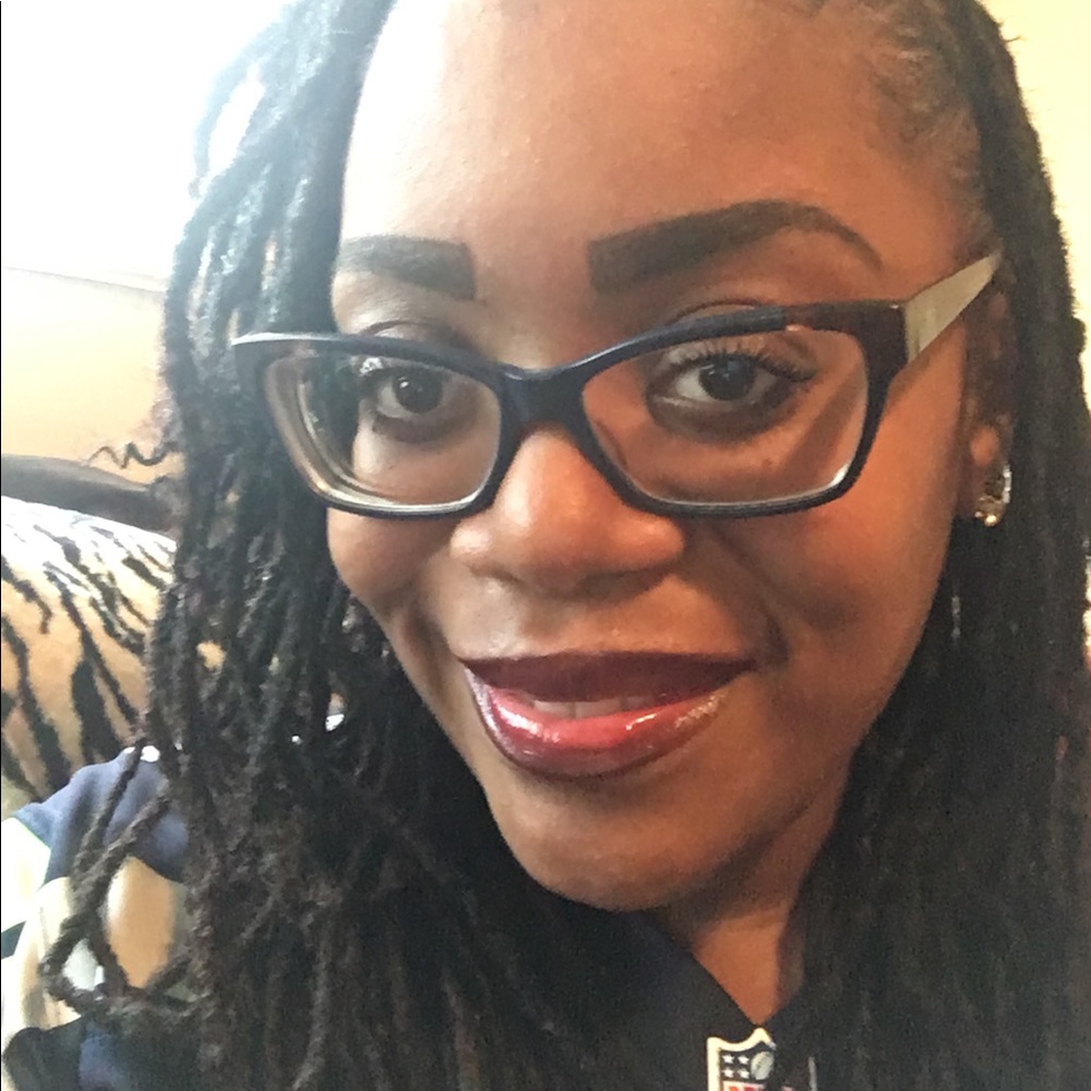 Meet your Posher, Meka